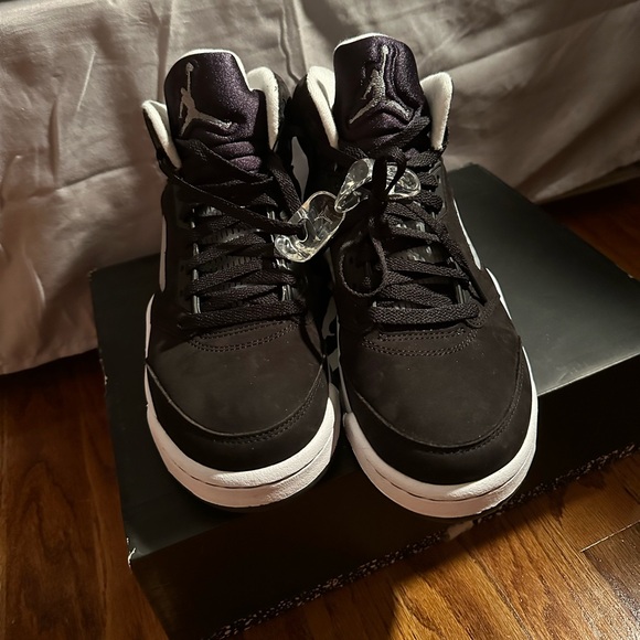 Oreo 5 Retro Womens **WORN FOR A FEW HOURS** - Picture 2 of 4